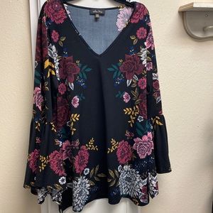 Floral bell sleeve top